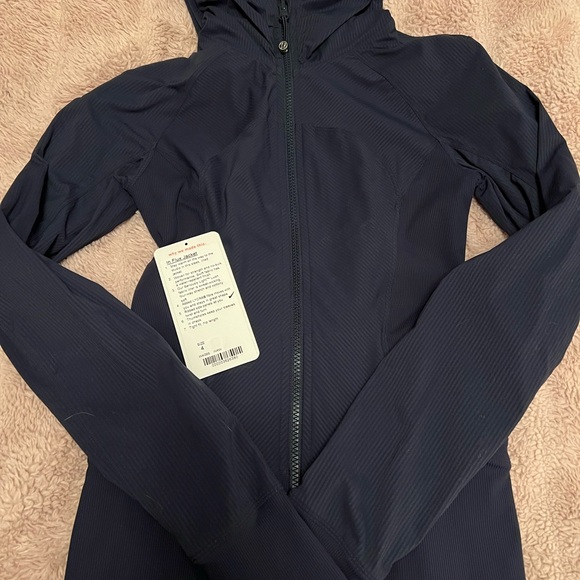 In Flux Jacket - Picture 5 of 6